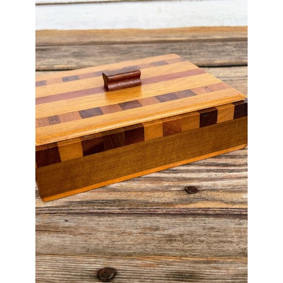 Vintage 1960s Parquet Marquetry Lidded Wood Box MCM - Picture 9 of 16
